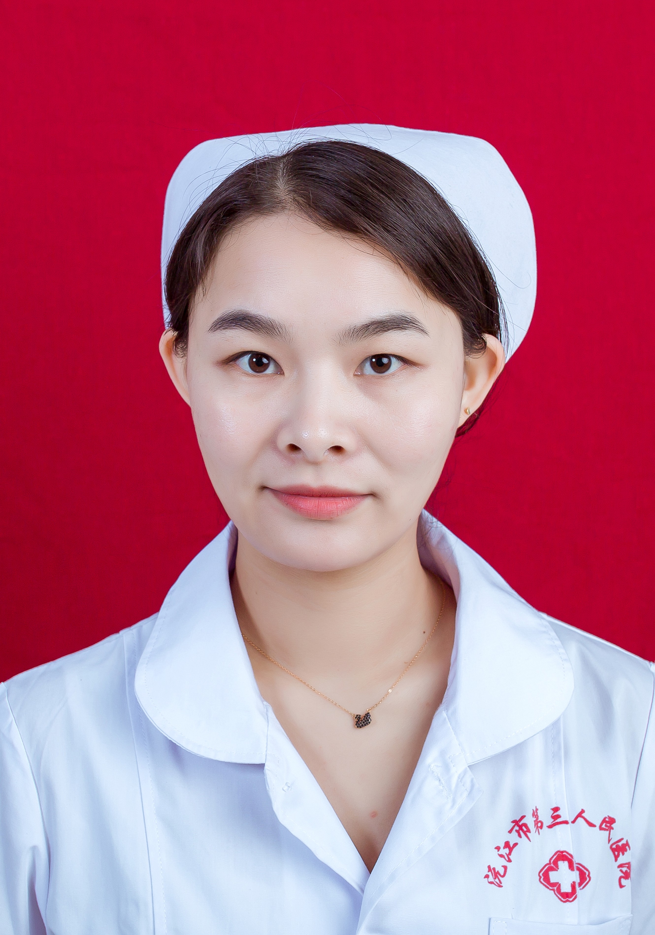 王玲     护师