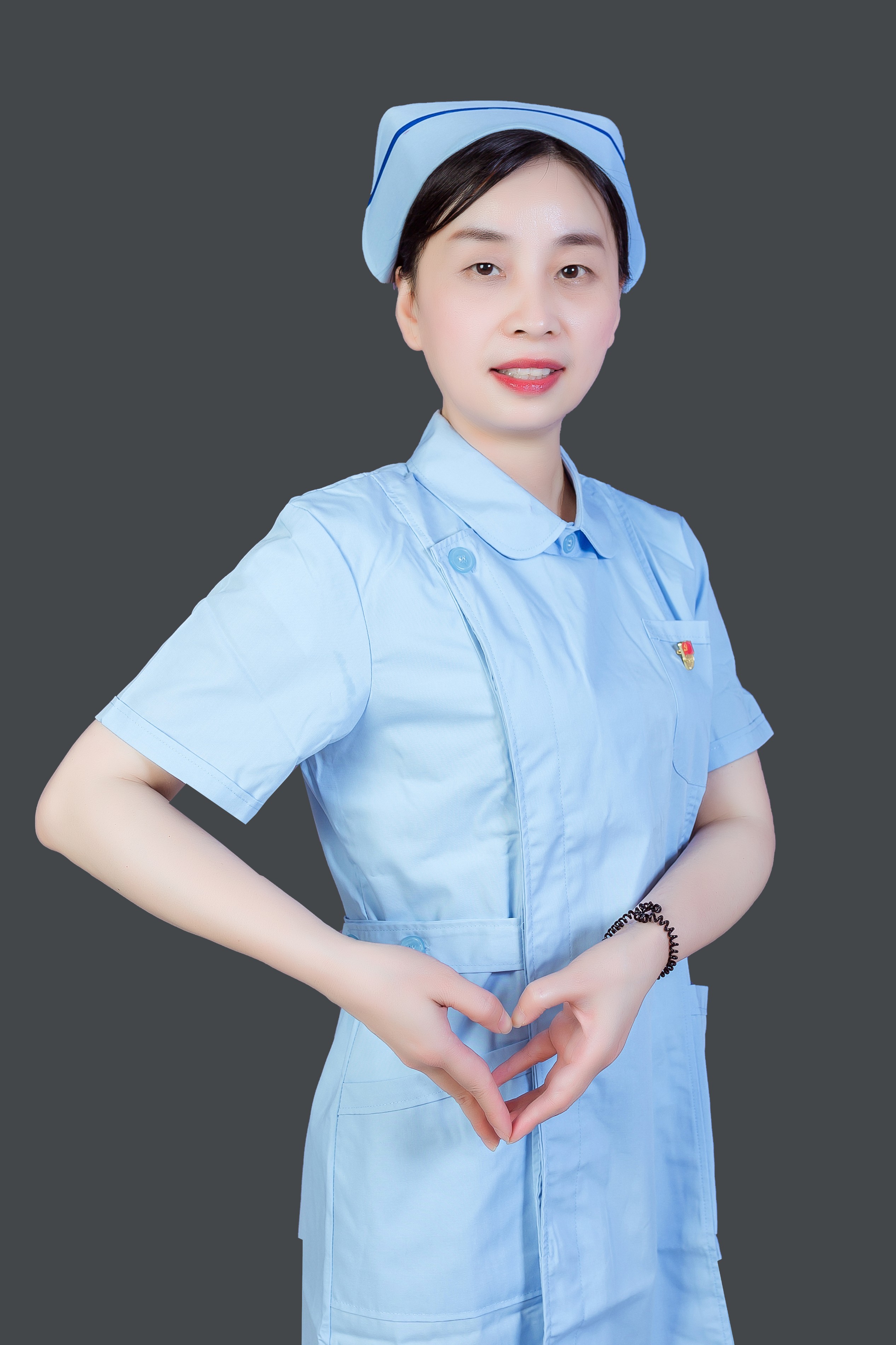 李红文  主管护师  护理部主任