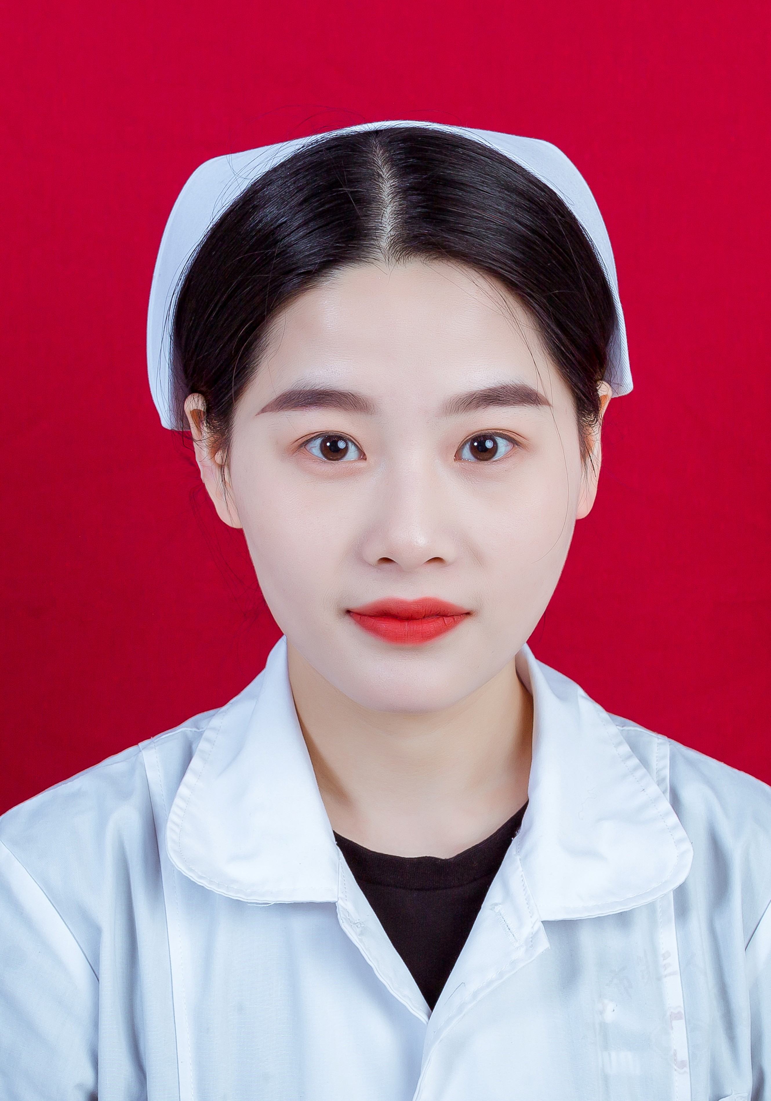 邓琼瑶 护师